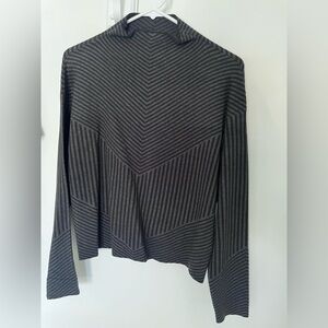 Long Sleeve Sweater/Shirt NEW